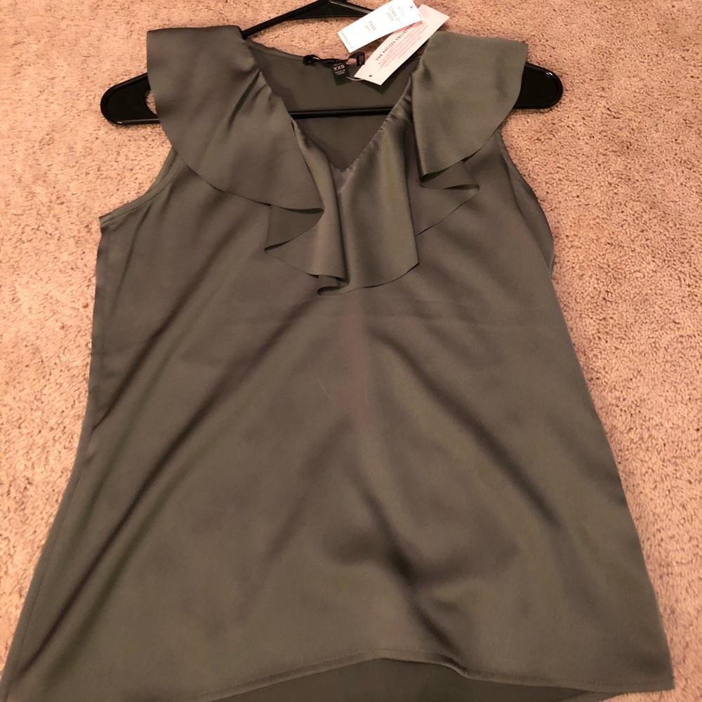 Banana Republic sleeveless blouse XS P green